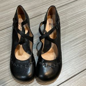 John Fluevog Size 7.5 EUC